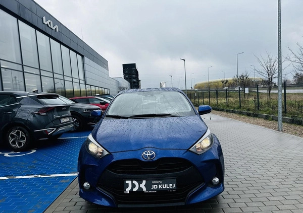 Toyota Yaris cena 67800 przebieg: 62334, rok produkcji 2020 z Gdańsk małe 154